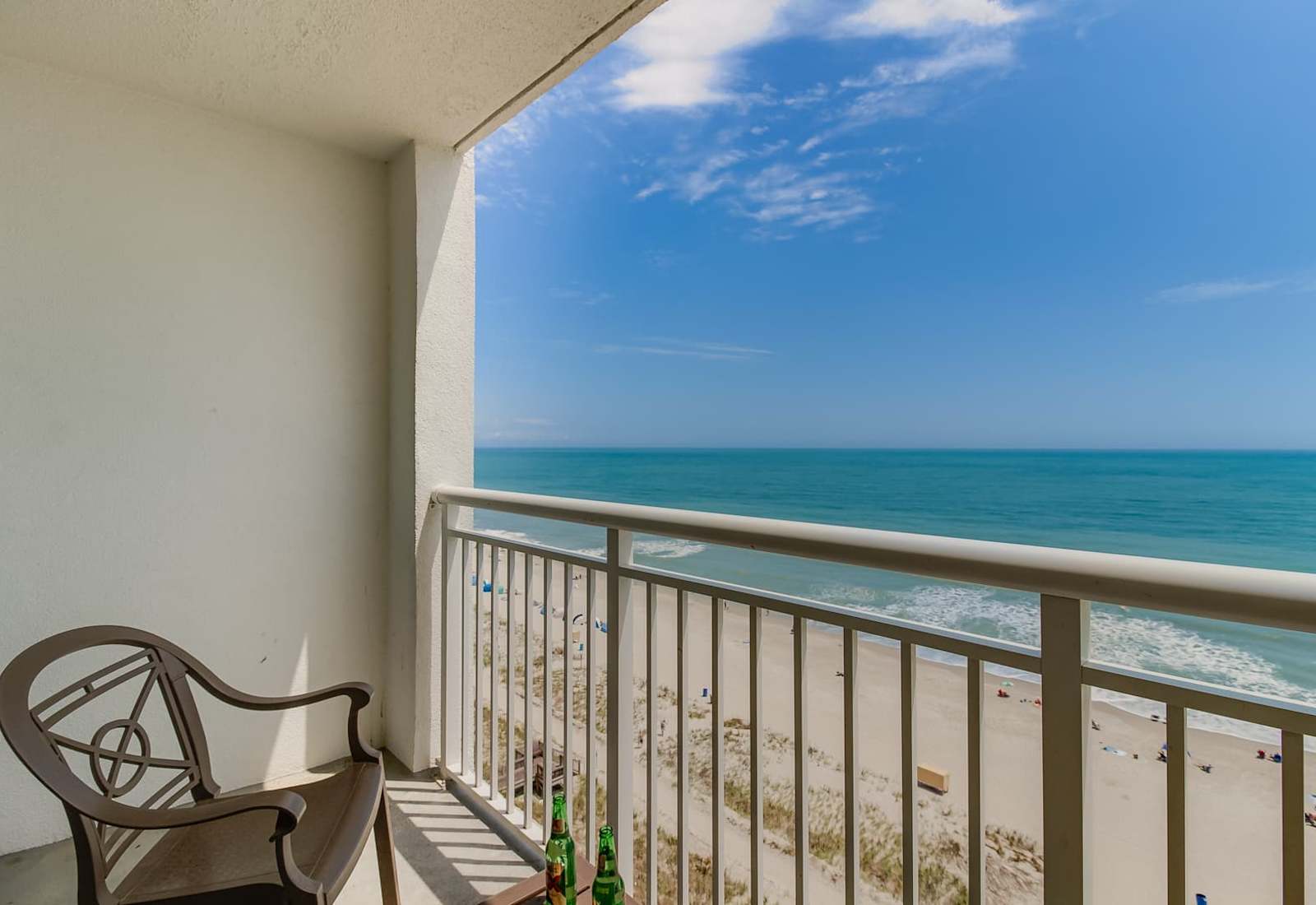 With a comfortable seating perfect for snacks or drinks, this serene spot invites you to unwind and enjoy the gentle sea breeze and the calming sound of the waves.