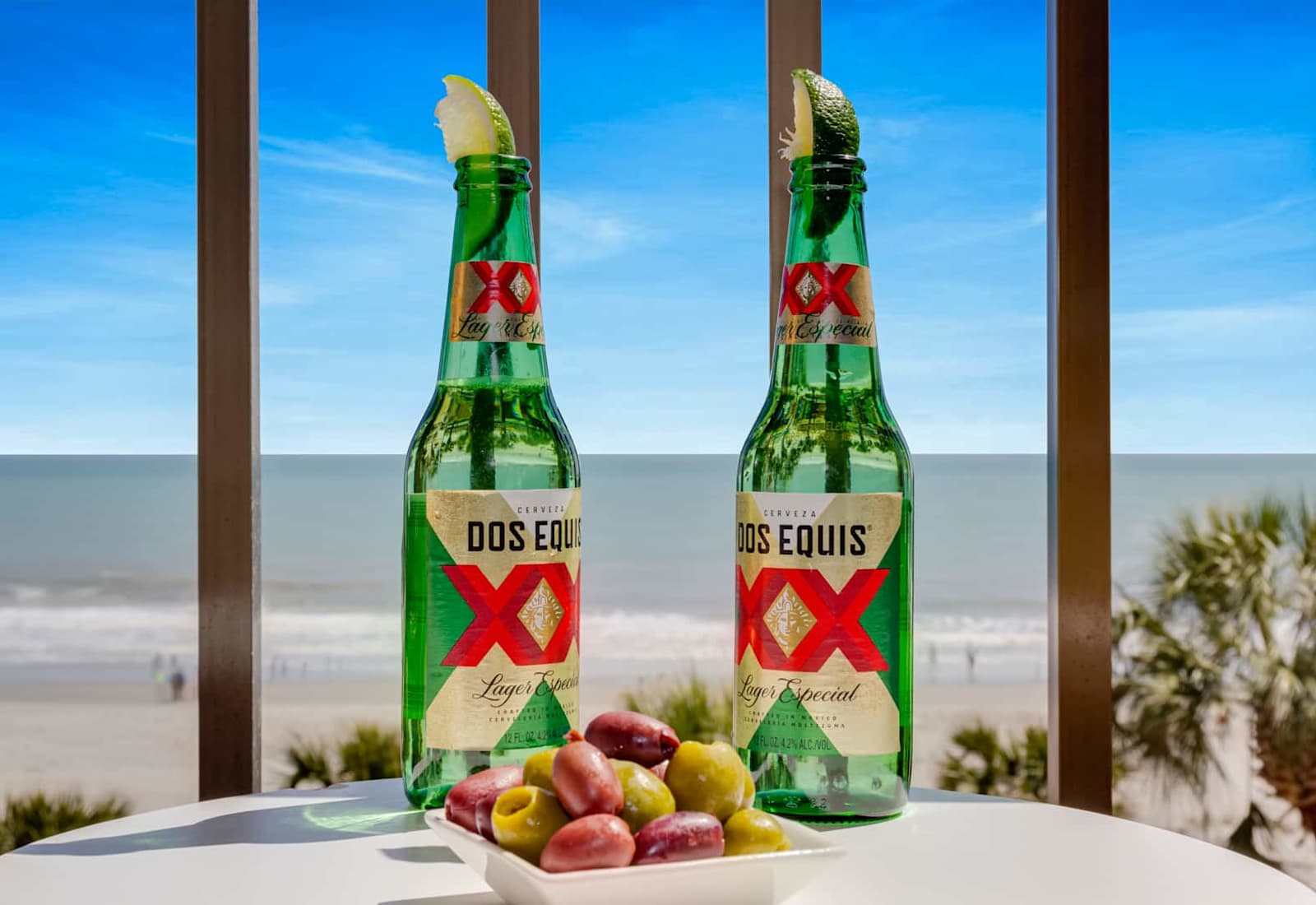 Relax on the balcony with a cold beer and enjoy the stunning ocean views. 
