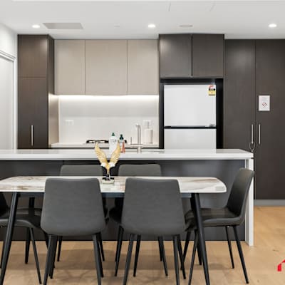 Stylish 2BR Apartment Near Metro & Shops — photo 4