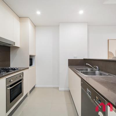 2BR Near Airport Parking — photo 2