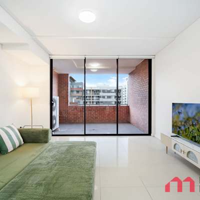 2BR Near Airport Parking — photo 3