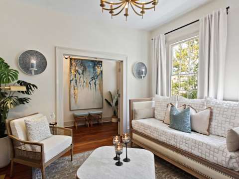 Renovated Victorian District Home, Hot Tub photo 7