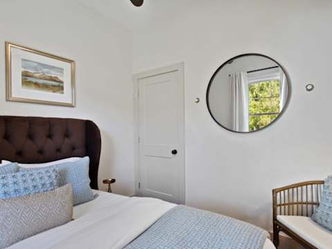 Renovated Victorian District Home, Hot Tub photo 19