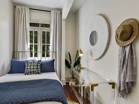 Renovated Victorian District Home, Hot Tub photo 20