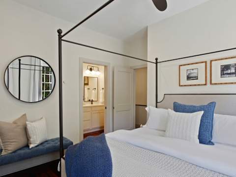 Renovated Victorian District Home, Hot Tub photo 14
