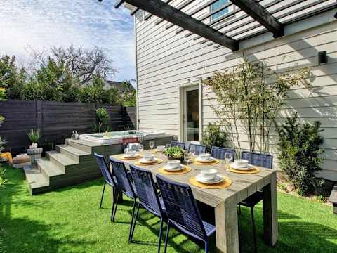 Spacious 8BR Austin Home | Hot Tub & Rooftop photo 29