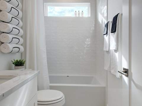 Spacious 8BR Austin Home | Hot Tub & Rooftop photo 13