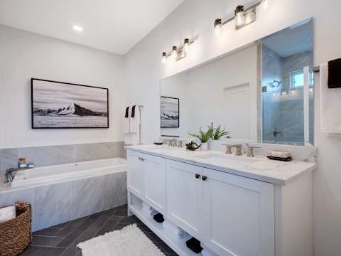 Spacious 8BR Austin Home | Hot Tub & Rooftop photo 17