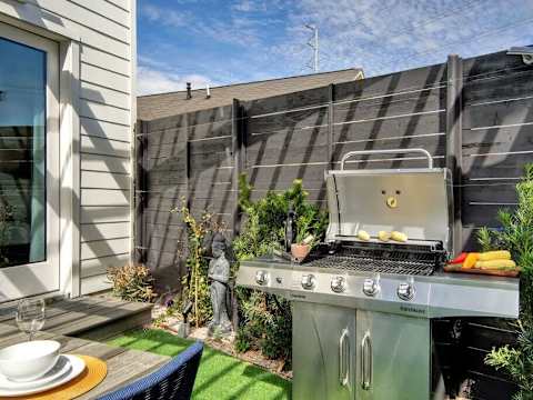 Spacious 8BR Austin Home | Hot Tub & Rooftop photo 30