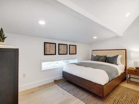 Spacious 8BR Austin Home | Hot Tub & Rooftop photo 24