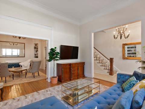 5BR Savannah Home, Private Courtyard & Balcony photo 9