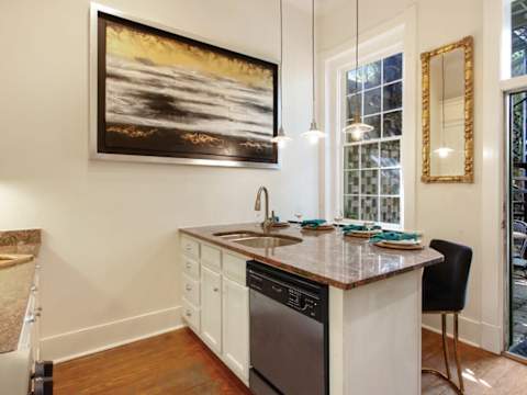 5BR Savannah Home, Private Courtyard & Balcony photo 11