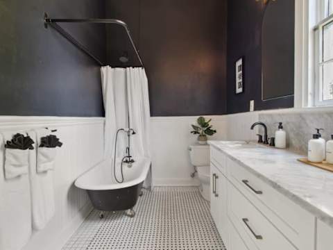 5BR NOLA Retreat | Heated Pool-Hot Tub & Game Room photo 39
