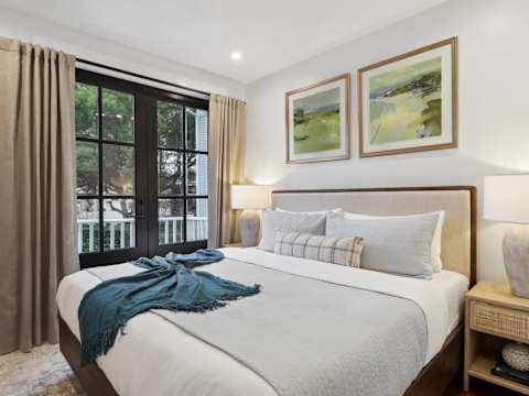 5BR Victorian Carriage House | Near Forsyth Park photo 3