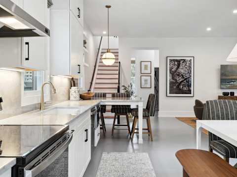 5BR Victorian Carriage House | Near Forsyth Park photo 2