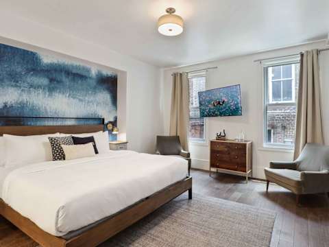 Contemporary Condo, Downtown Savannah photo 4