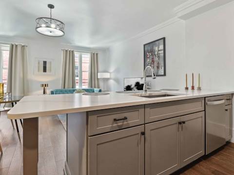 Contemporary Condo, Downtown Savannah photo 11