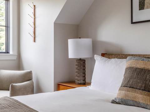 5BR Luxury Townhome | Stowe | More Units Available photo 17