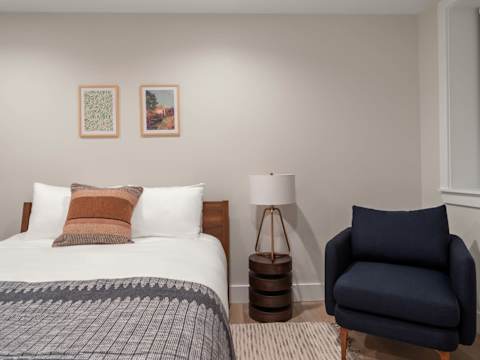 5BR Luxury Townhome | Stowe | More Units Available photo 22