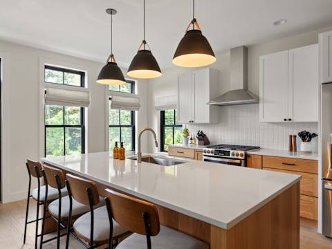 5BR Luxury Townhome | Stowe | More Units Available photo 6