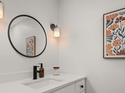 Heart of Stowe Getaway | 10 BDR | 2 Townhomes photo 43