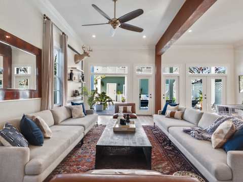 Gorgeous Upscale Home with Pool, Garden District photo 1