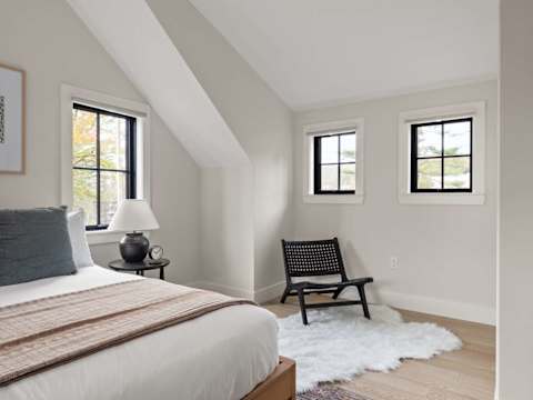Sleek Stowe Retreat, 5 Bedrooms, Sleeps up to 10 photo 14