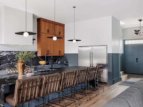 Designer Home 1 Block to magazine, Heated Pool&Spa photo 12