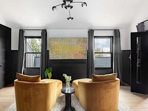 Designer Home 1 Block to magazine, Heated Pool&Spa photo 37