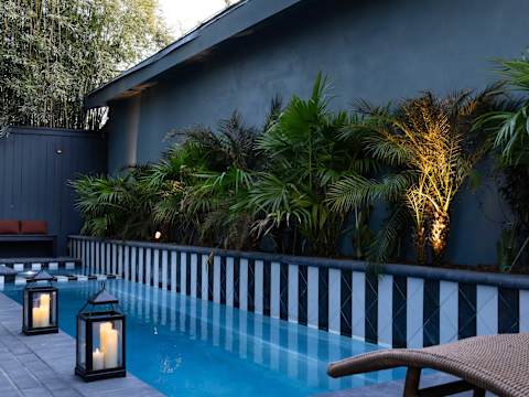 Designer Home 1 Block to magazine, Heated Pool&Spa photo 18