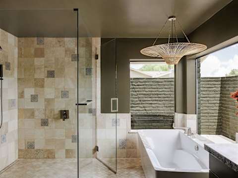 Luxe Private Resort Compound, Heated Pool and Spa photo 19