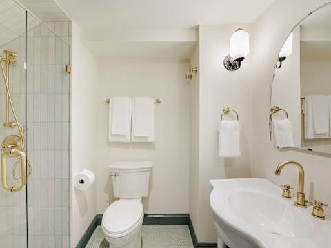 The Estella | 6BR Mansion Suite, Shared Pool & Spa photo 14