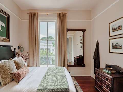 Lush Garden District Suite & Shared Outdoor Space photo 25