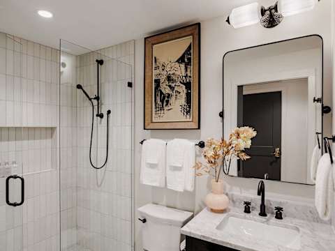The Estella | 6BR Luxury Suite | Shared Pool photo 16