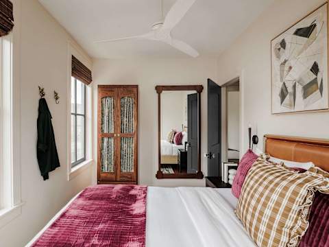 The Estella | 6BR Luxury Suite | Shared Pool photo 17