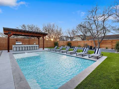 Modern Luxury Homes with Private Pool photo 41