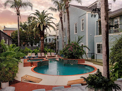 Luxurious 9BR Inn, Heated Pool & Spa photo 1