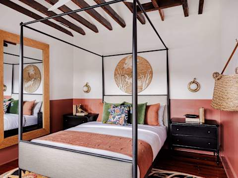 Luxurious 9BR Inn, Heated Pool & Spa photo 34