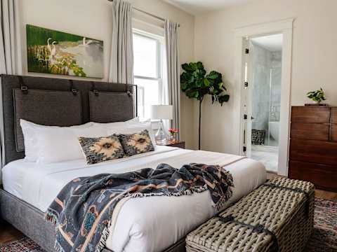 NEW Private Home with Pool and Spa, near FQ photo 19