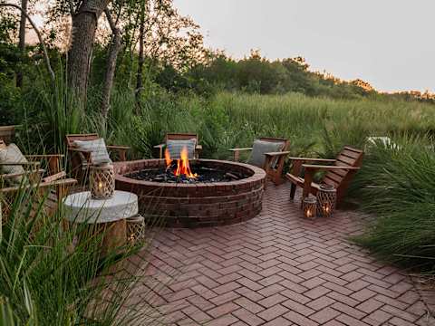 Modern Coastal Home with Heated Pool photo 43