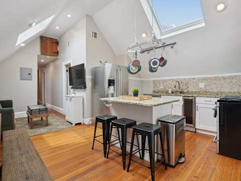 Contemporary Boston Duplex | Near the T photo 23