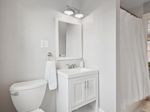 Contemporary Boston Duplex | Near the T photo 19