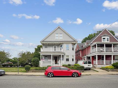 Contemporary Boston Duplex | Near the T photo 45