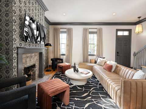 Renovated Townhome Near Forsyth Park, Parking photo 1