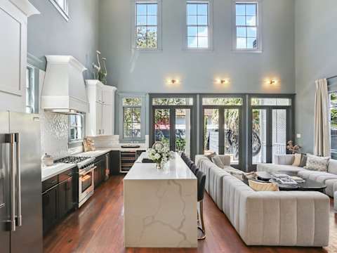 Designer Home on Magazine, Pool and Spa photo 2