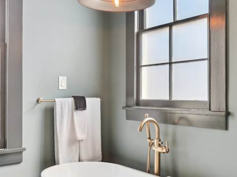 Designer Home on Magazine, Pool and Spa photo 44