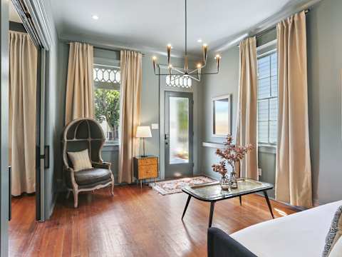 Designer Home on Magazine, Pool and Spa photo 21