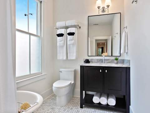 Renovated Victorian Home, Forsyth Park photo 25