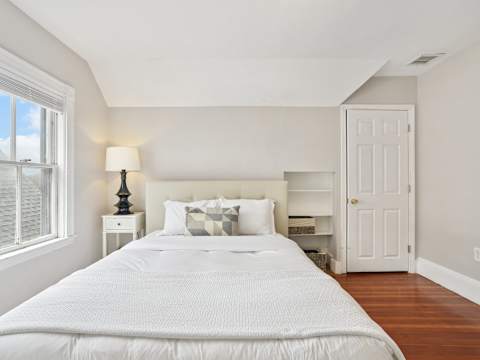 Contemporary Boston Duplex | Near the T photo 28