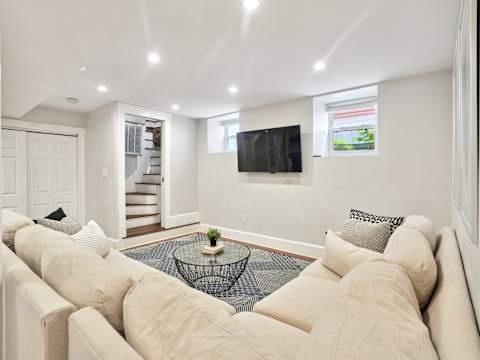 6BR Boston Home | Near T photo 26